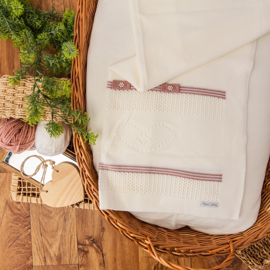 Manta de Linha Coração Dois Laços - Branco e Rose